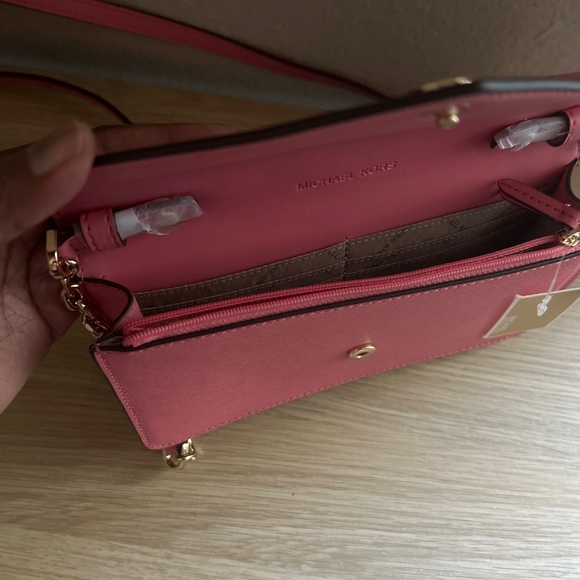 Michael Kors Pink and Gold Crossbody Bag with Envelope Design - Picture 3 of 3
